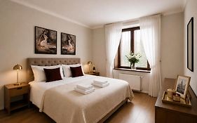 Apart Residence Arianska 16 By Nearto Pl
